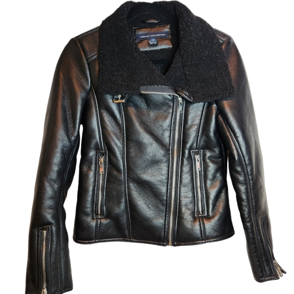 FRENCH CONNECTION BLACK FAUX LEATHER JACKET EUC wide fuzzy collar - Picture 1 of 7